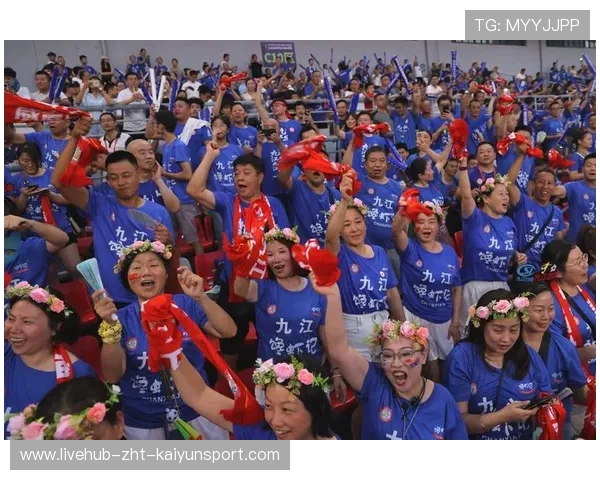 现场火爆支持，球迷热情高涨！——点燃赛场激情的无尽魅力